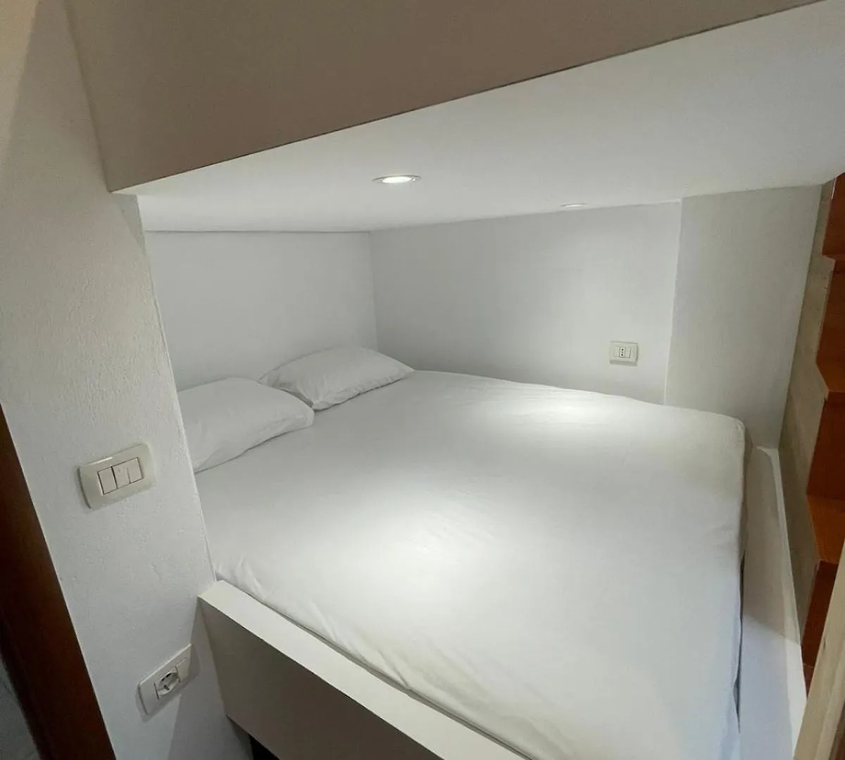 Daire Vacation Home Avlonya